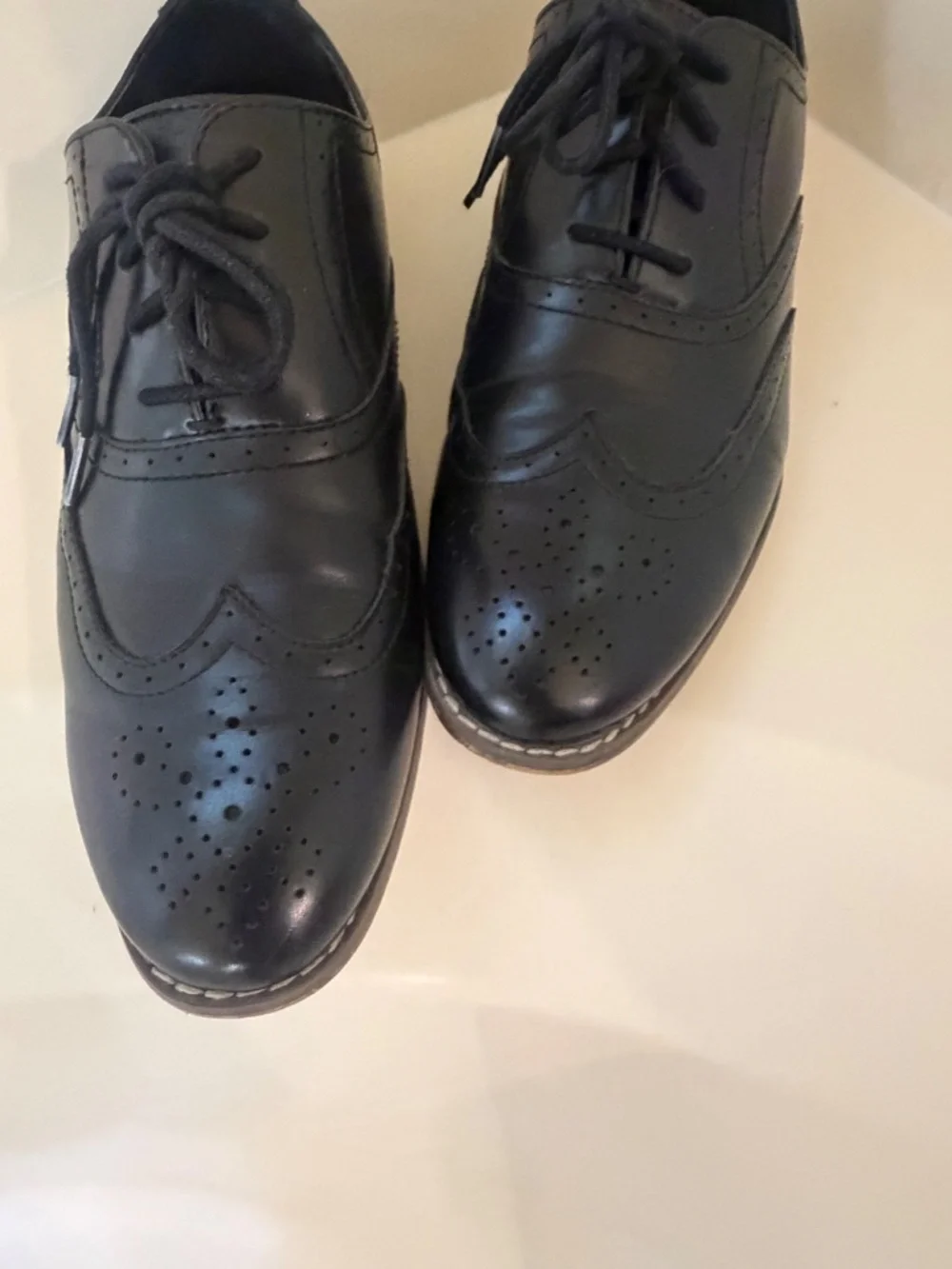 BOYS Stacy Adams Dunbar Wingtip Size 5 Big Kids